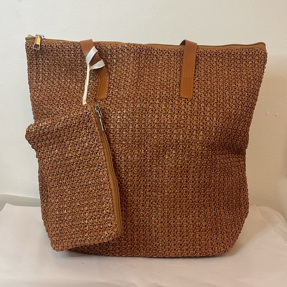 Elegant Tan Woven Tote Bag with Pouch